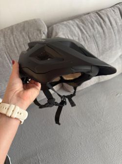 Cyklistická helma Rockrider 55 - 59 cm