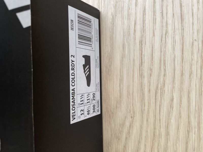 tretry Adidas Velosamba