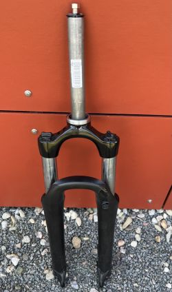 RST Dirt – odpružená vidlice 26” 