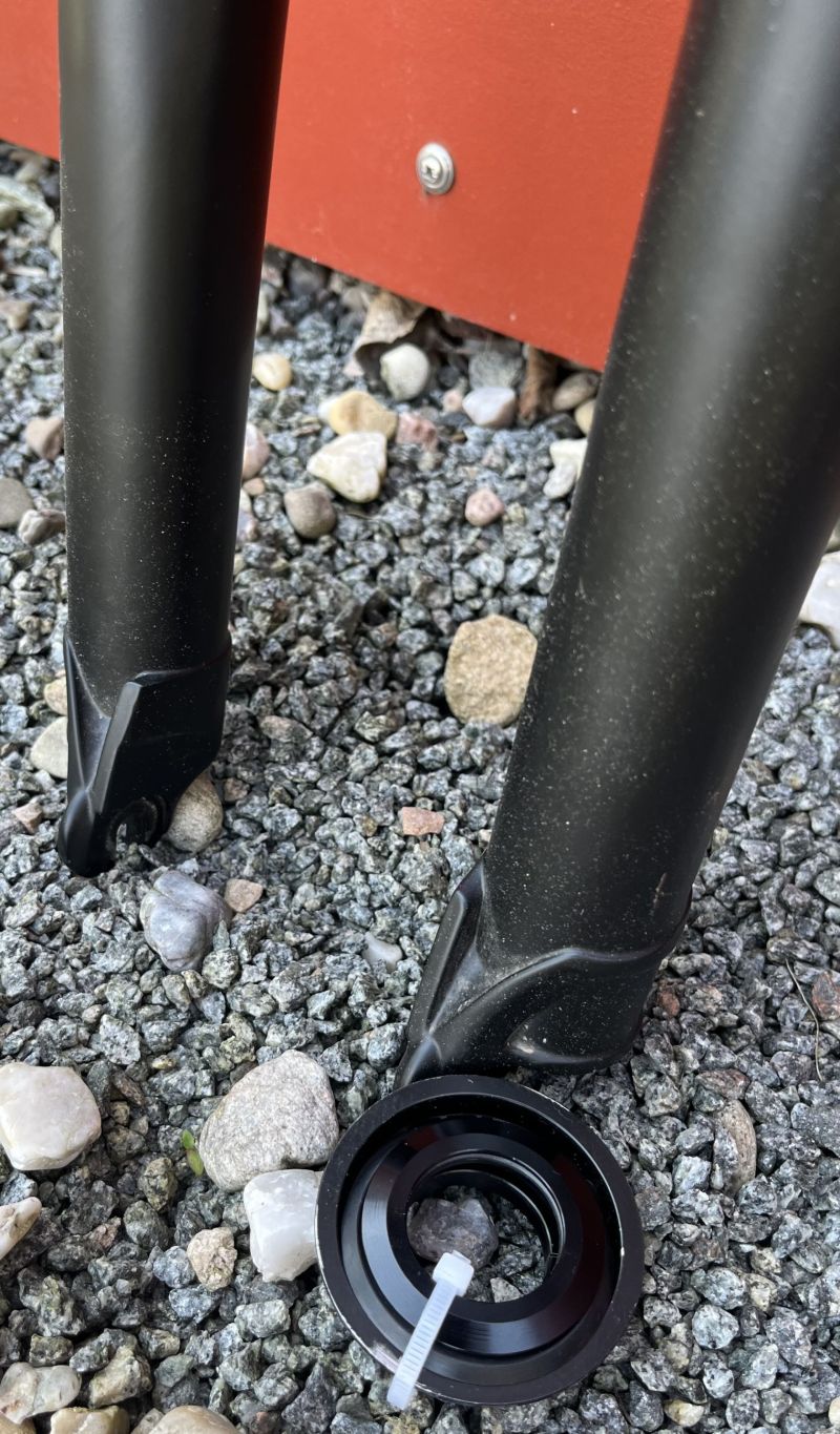 RST Dirt – odpružená vidlice 26” 