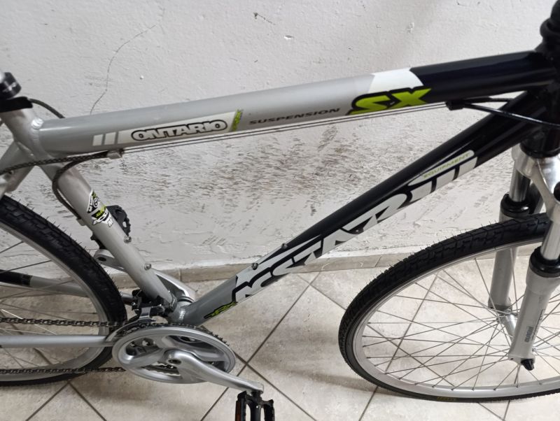Starší renovované jízdní kolo krosové - trekingové pánské 28" ACSTAR Ontario SX