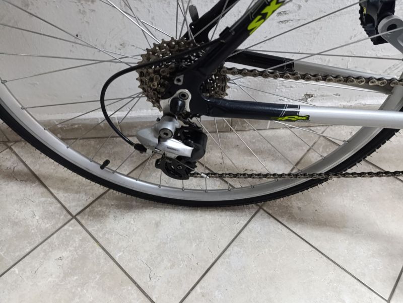 Starší renovované jízdní kolo krosové - trekingové pánské 28" ACSTAR Ontario SX
