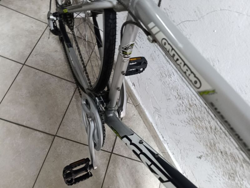 Starší renovované jízdní kolo krosové - trekingové pánské 28" ACSTAR Ontario SX