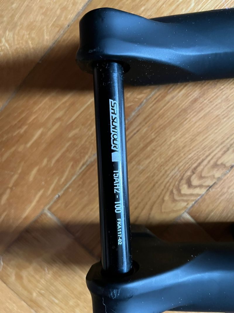 Vidlice SR Suntour XCM (kola 29´)