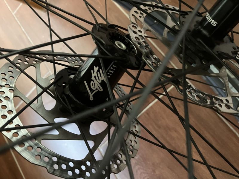 Zapletená kola Boost 29” Cannondale Lefty