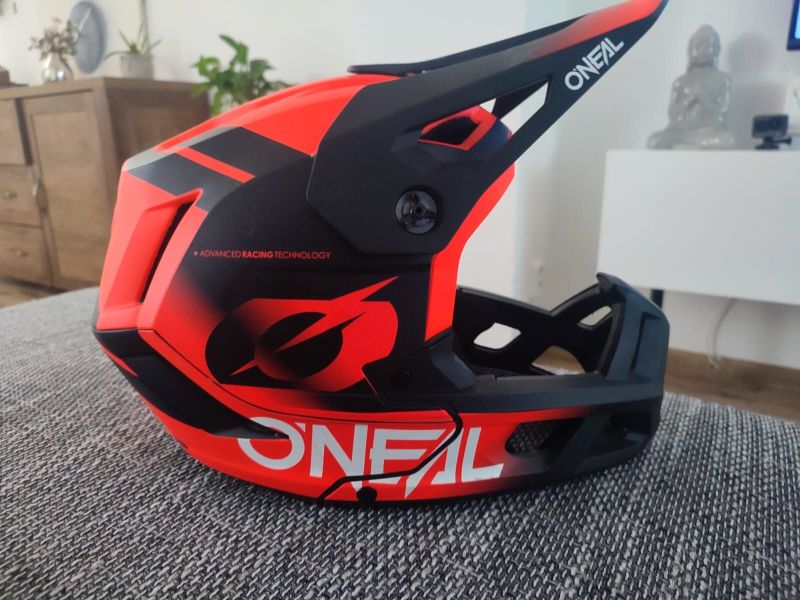 O'Neill helm 