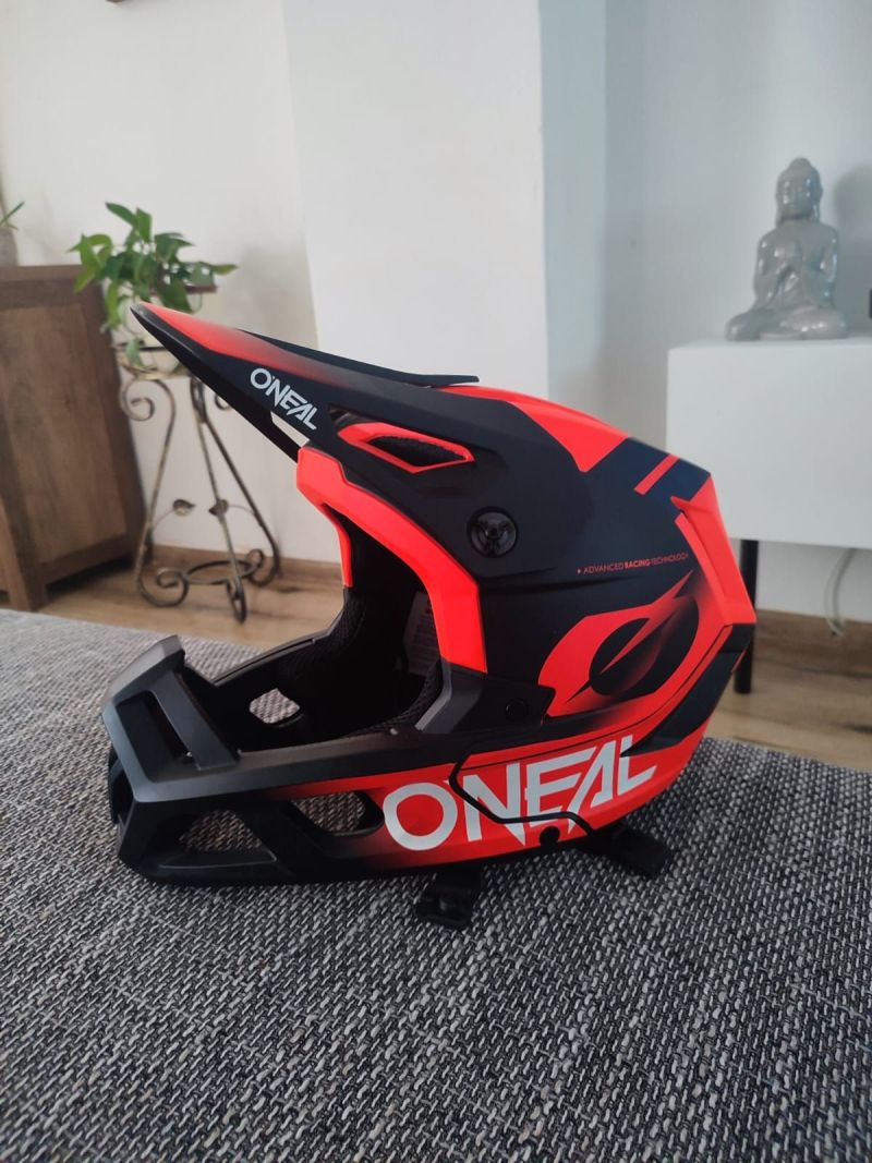 O'Neill helm 