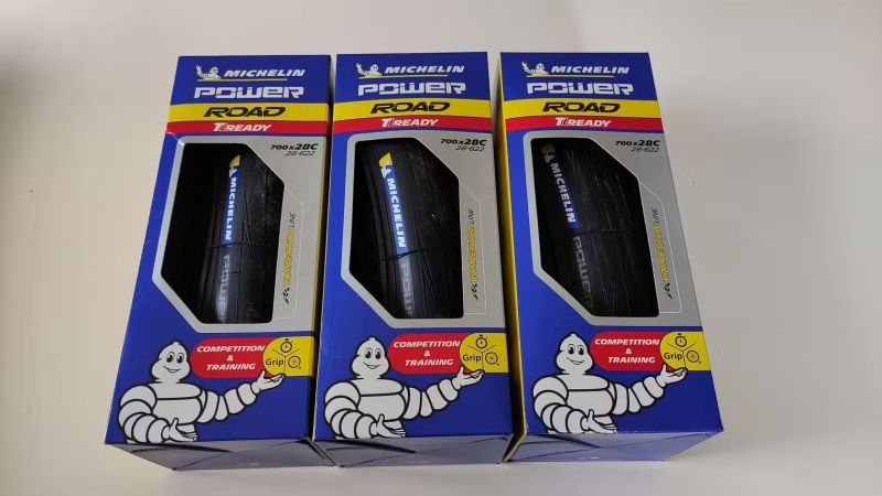 Bezdušové silniční pláště Michelin Power Road, TLR, 700x28c. 950 Kč/ks
