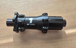 zadný náboj DT Swiss Spline 1