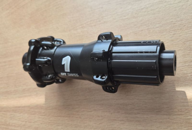 zadný náboj DT Swiss Spline 1