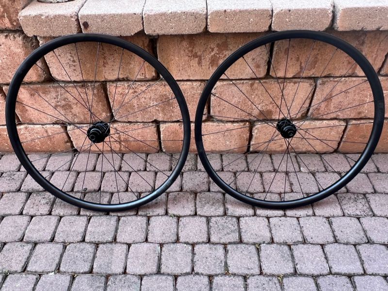 Gravel zapletená kola 28" DT Swiss G540 náboje Specialized 12x100mm 12x142 mm Microspline