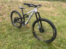 Canyon Spectral Al 29”- nový rám a komponenty 