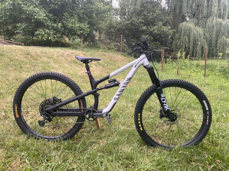 Canyon Spectral Al 29”- nový rám a komponenty 
