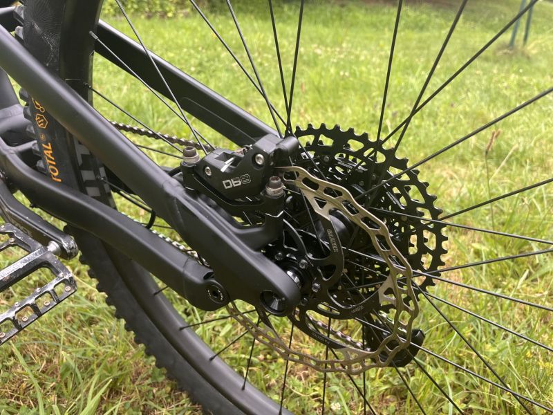 Canyon Spectral Al 29”- nový rám a komponenty 
