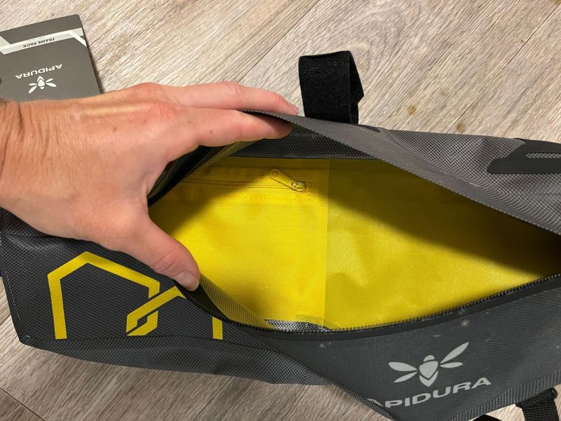 PRODÁM rámovou brašnu Apidura Expedition compact Frame pack 4.5l
