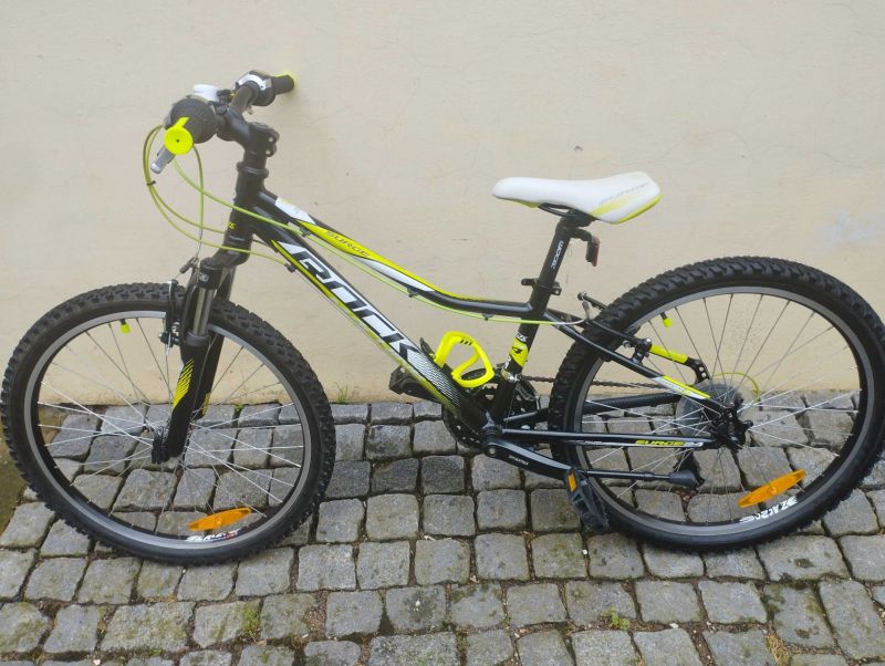 MTB kolo Rock Machine Surge 24, pro děti s výškou 115-155cm+dárek