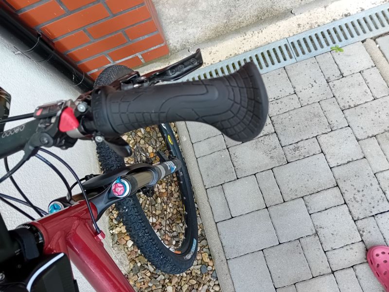 Celoodpružené LaPierre X-race vel. L