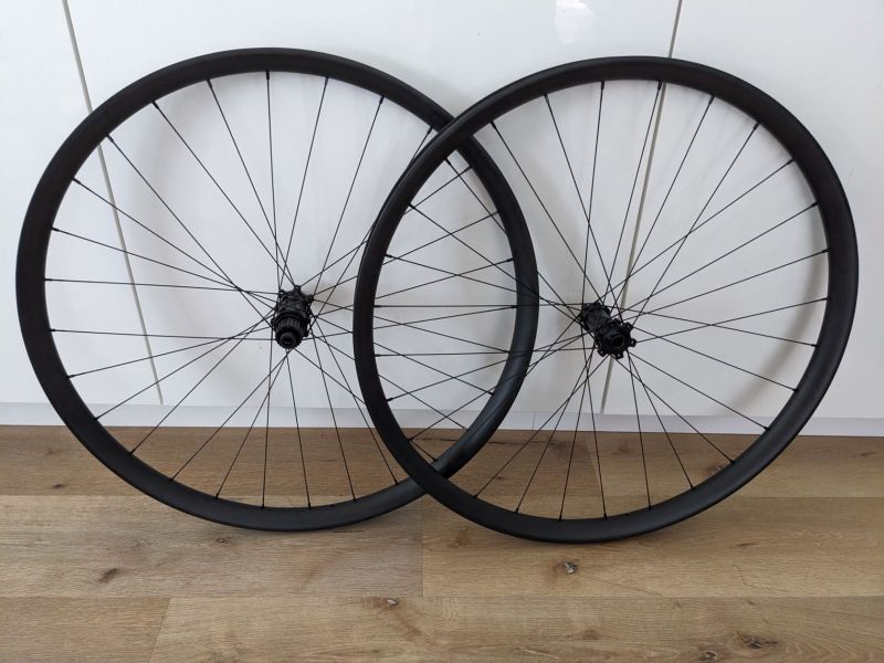 Nová lehká XC kola Carbon Beam, 1315g