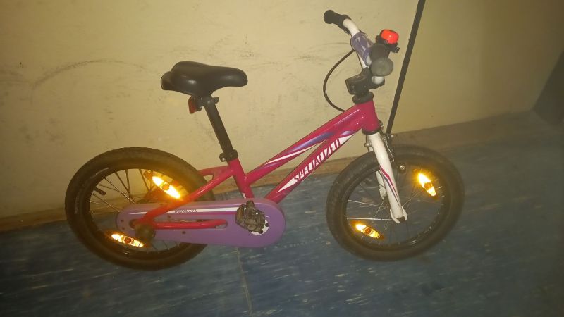 Specialized Hotrock 16´´