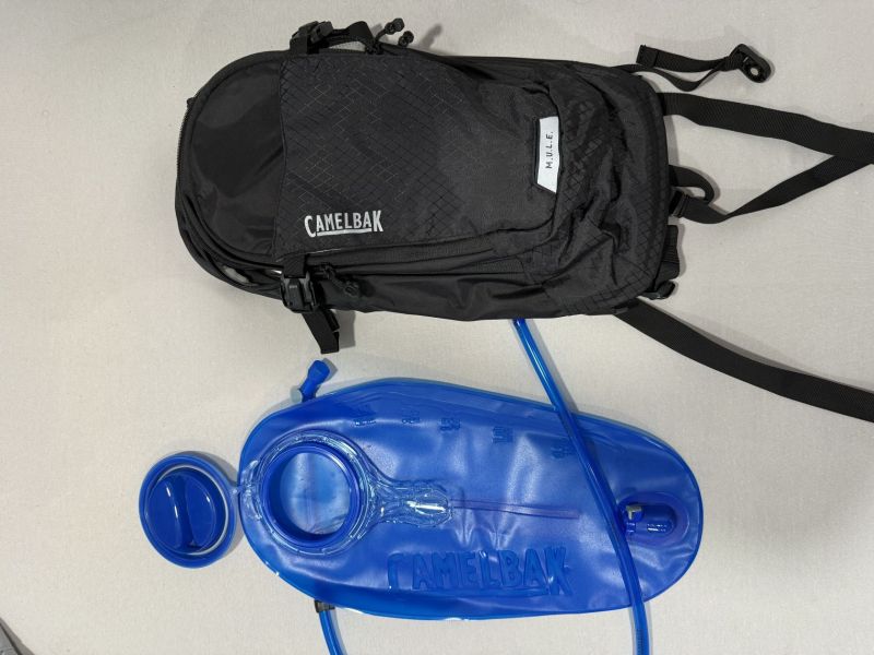 Cyklobatoh camelbak mule 12