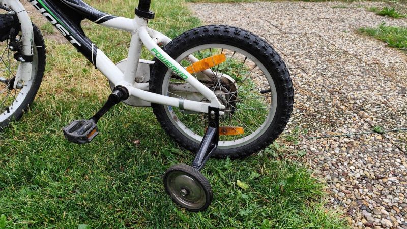Dětské kolo Ghost Race Powerkid Pneu 16" s přídavnými kolečky a tažnou tyčí za kolo Trail Gator
