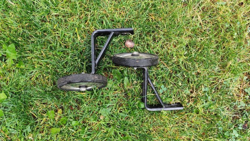 Dětské kolo Ghost Race Powerkid Pneu 16" s přídavnými kolečky a tažnou tyčí za kolo Trail Gator