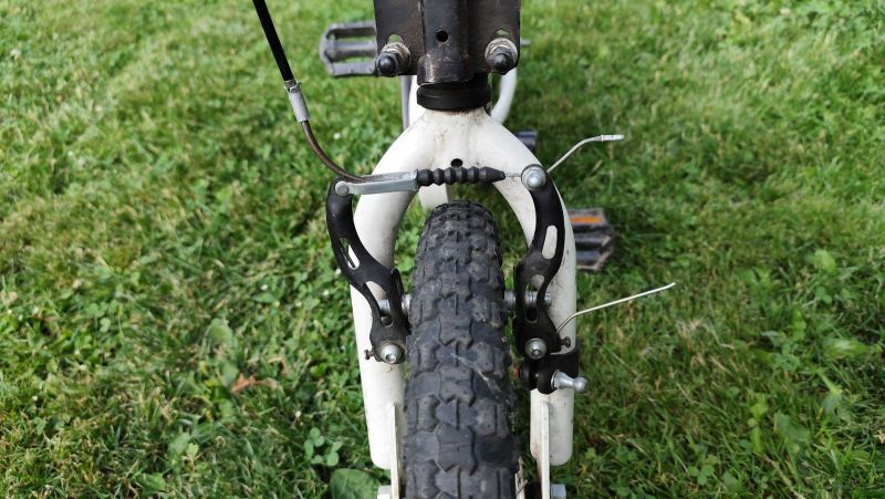 Dětské kolo Ghost Race Powerkid Pneu 16" s přídavnými kolečky a tažnou tyčí za kolo Trail Gator