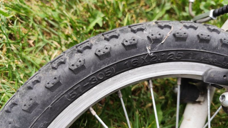 Dětské kolo Ghost Race Powerkid Pneu 16" s přídavnými kolečky a tažnou tyčí za kolo Trail Gator