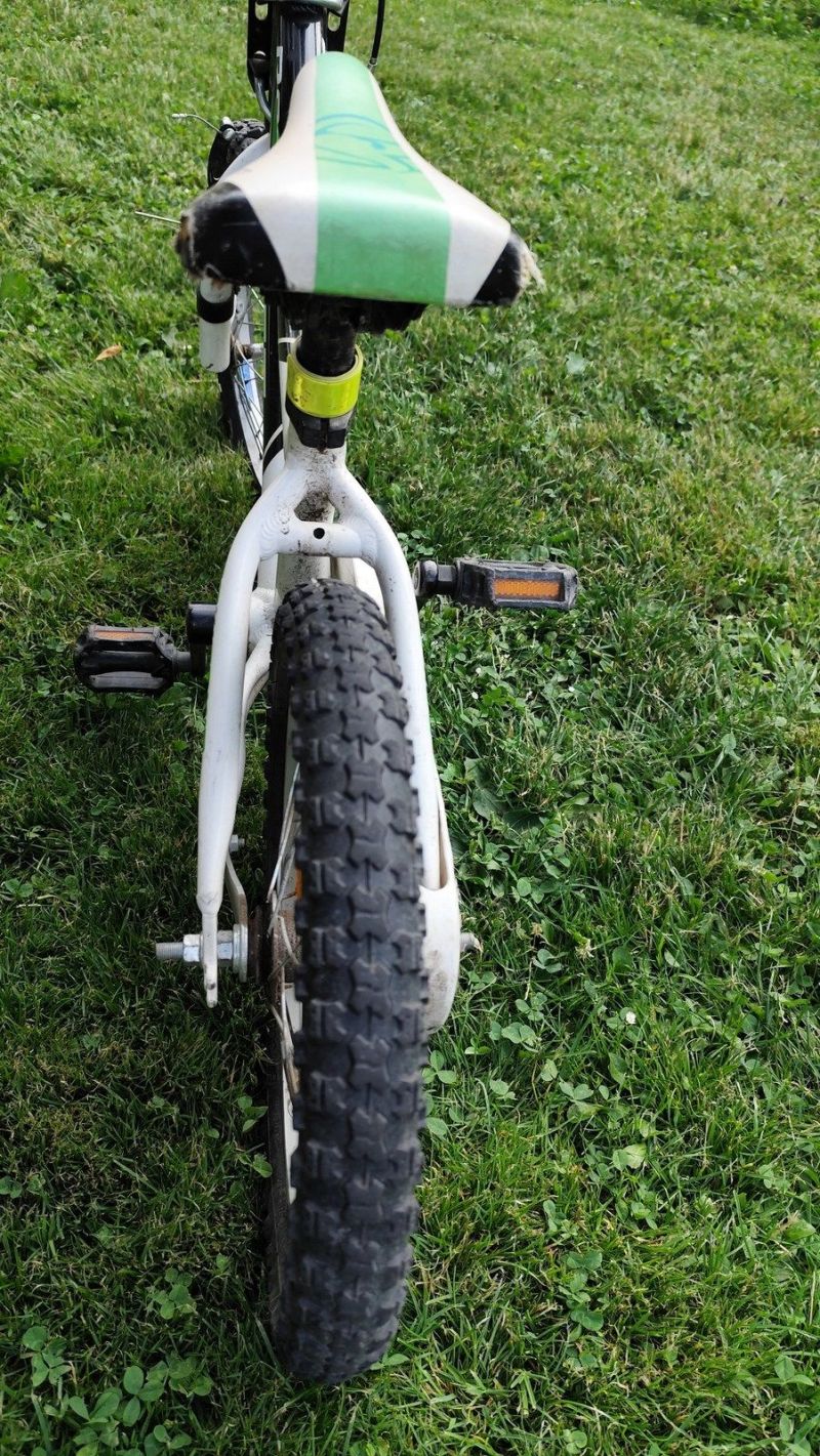 Dětské kolo Ghost Race Powerkid Pneu 16" s přídavnými kolečky a tažnou tyčí za kolo Trail Gator