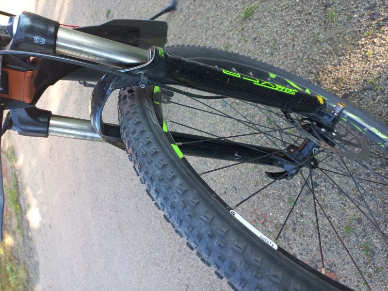 ELEKTROKOLO LEADER FOX SWAN 29" vel. 18