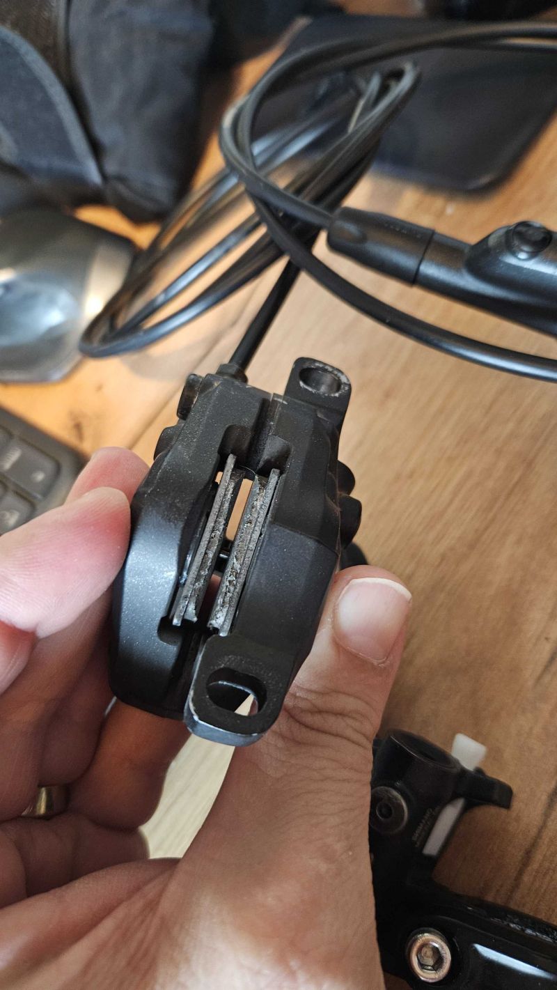 Shimano Deore BL-M6100 + přední i zadní brzda třemeny hadice kompetní set