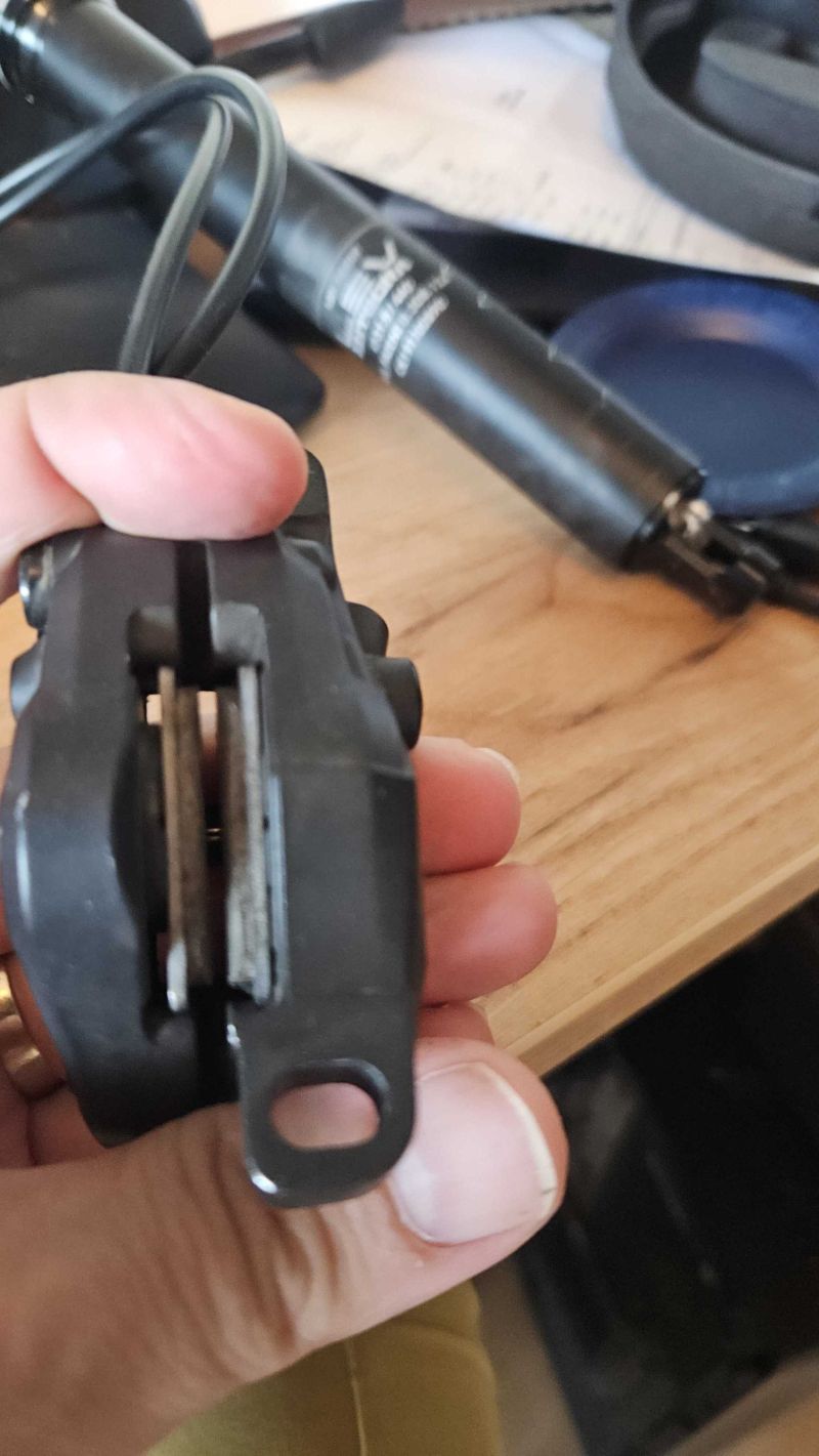 Shimano Deore BL-M6100 + přední i zadní brzda třemeny hadice kompetní set