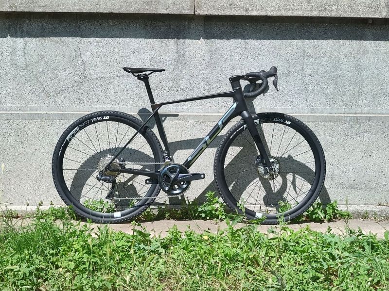 SUPERIOR X-Road Team Issue Di2 54 2022