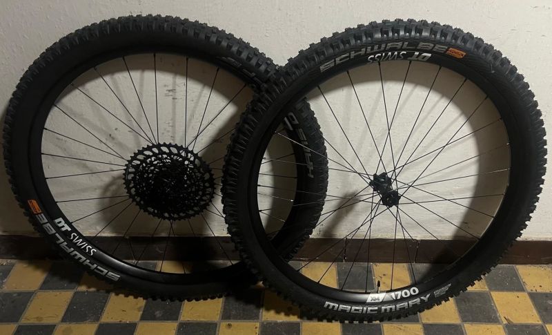 NOVÁ DT SWISS XM1700 29" s plášti Schwalbe 