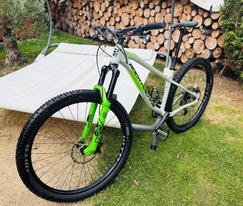 Rock machine trl 70-29 top stav do 100km!