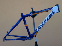 rám Rock Machine Team 15 18,5"