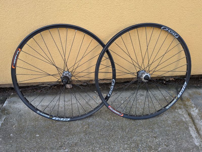 zapletená kola 26" Alexrims TD16 / Shimano LX