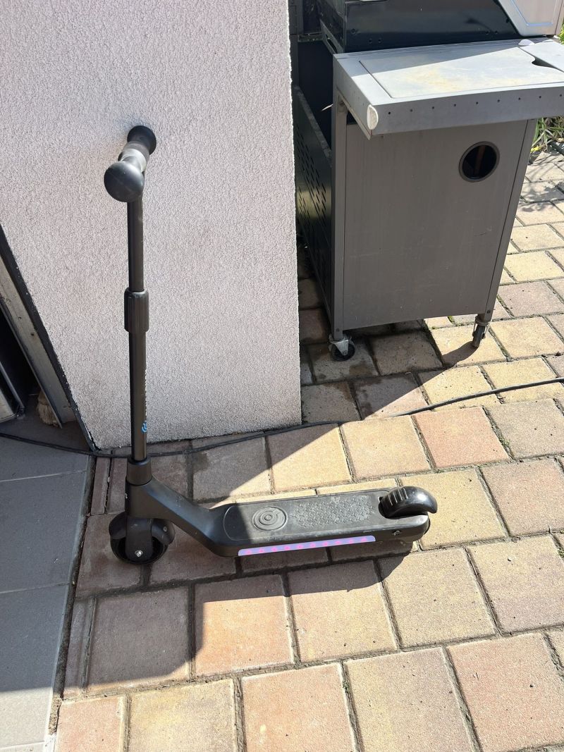 Dětská elektro koloběžka BT KIDS