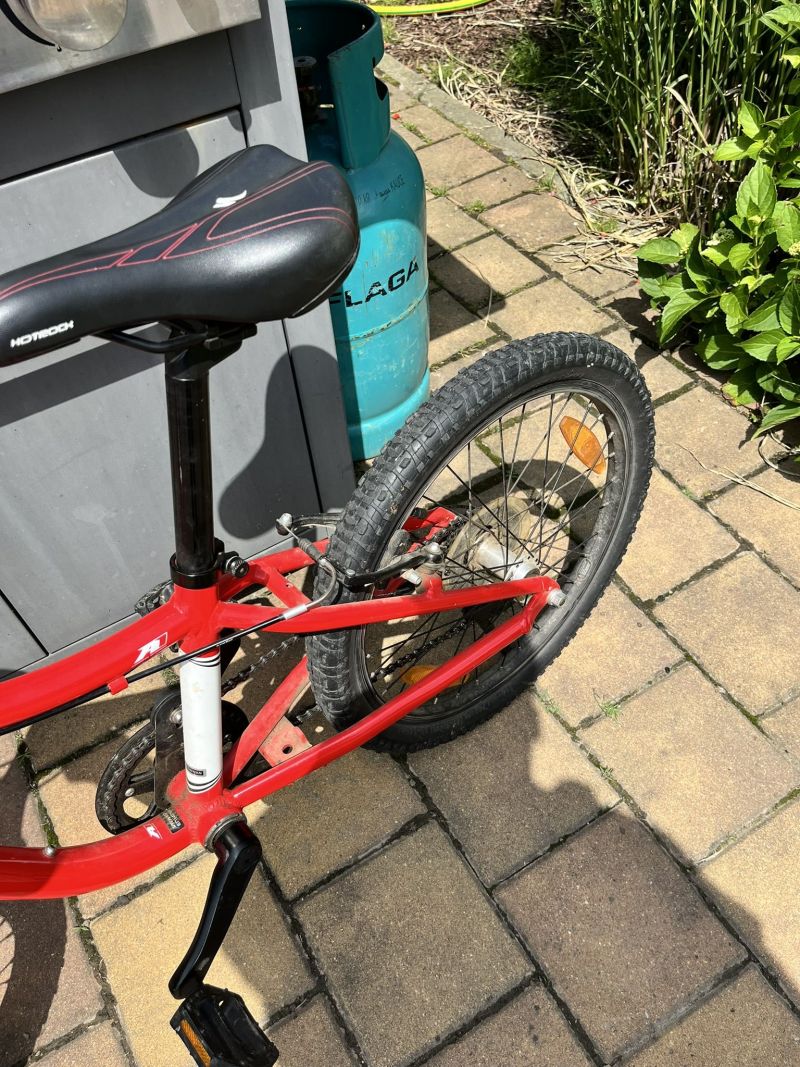 Dětské horské kolo Specialized HotRock 20