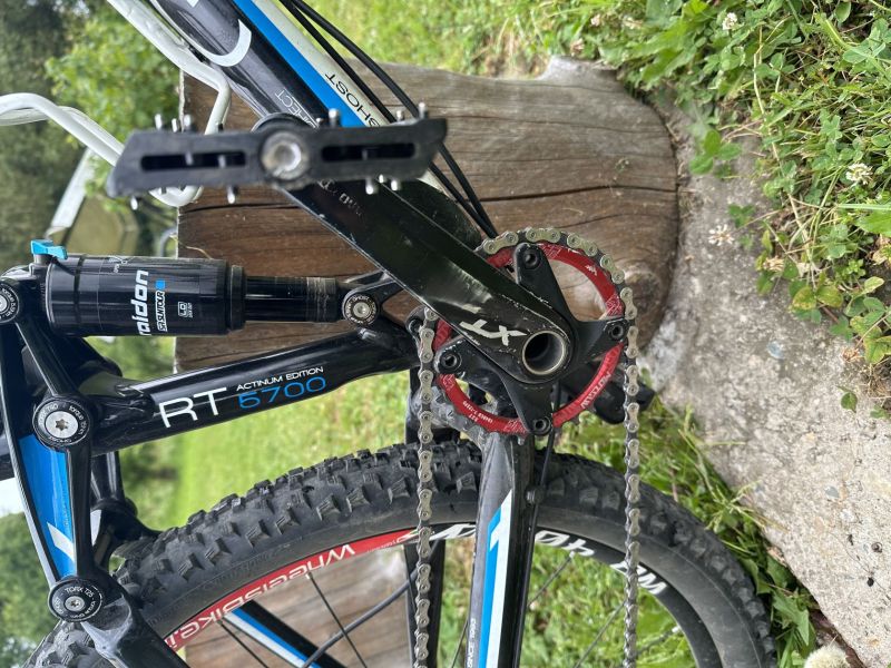Ghost RT 5700