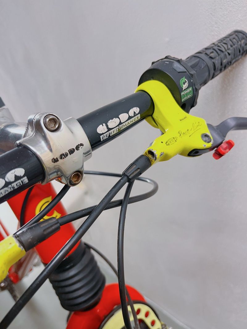 Horské kolo Cannondale F700 / Volvo