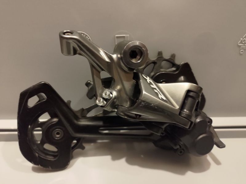 Prodám řazení a přehazovačku Shimano XTR 9100 Rezervace 