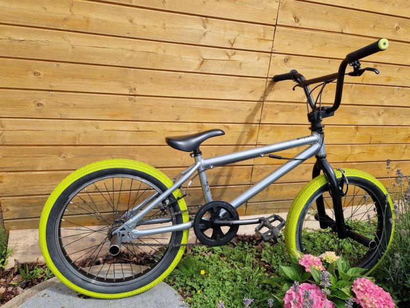 BMX z Dekáče ve výborném stavu