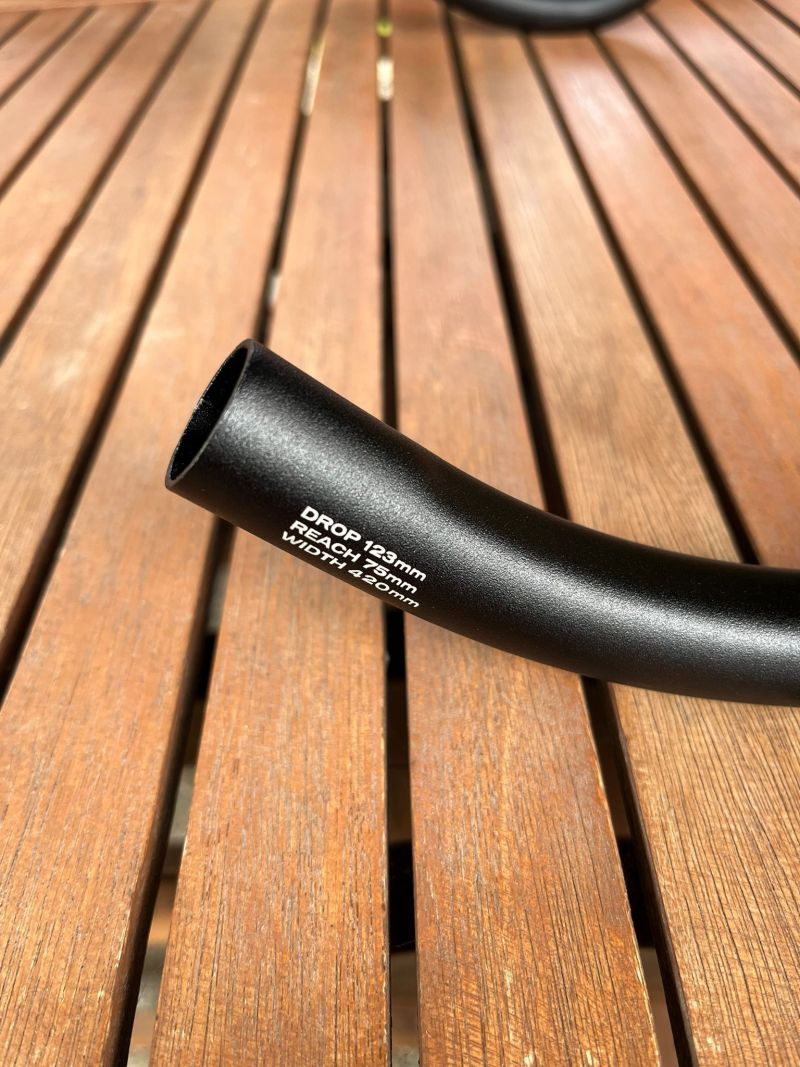 Silniční řídítka Specialized Expert Alloy Shallow + představec Specialized 