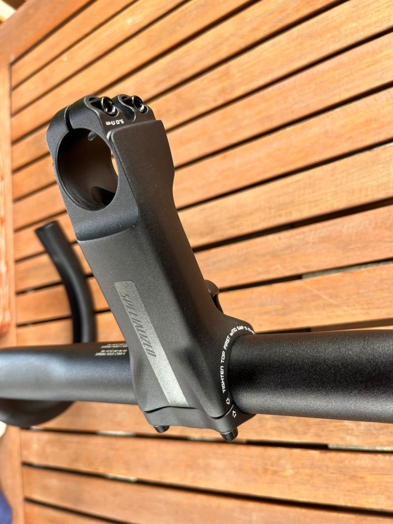 Silniční řídítka Specialized Expert Alloy Shallow + představec Specialized 