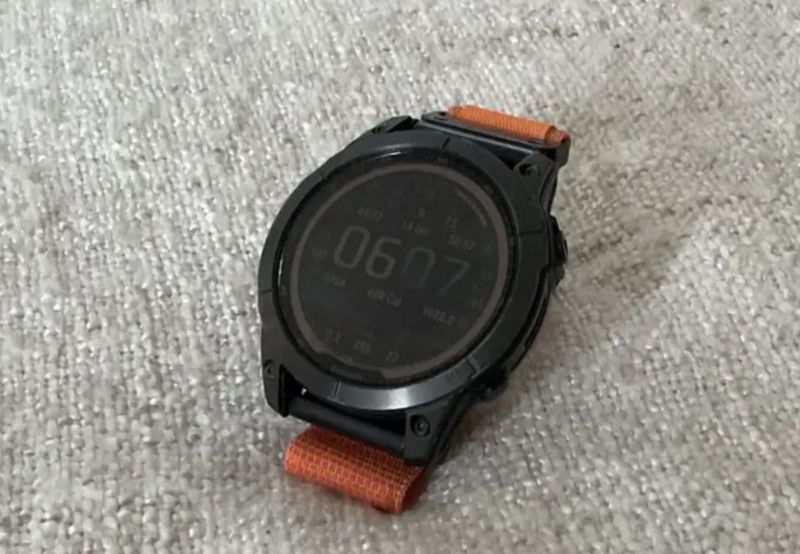 Prodám hodinky GarminFenix 7 Sapphire Solar Titanium