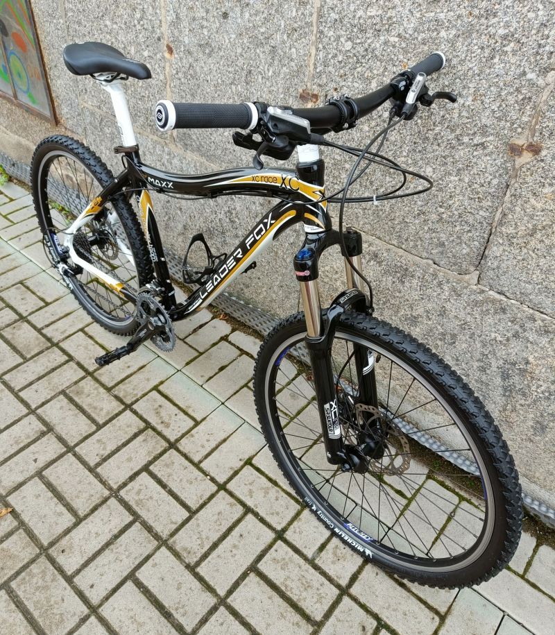 LEADER FOX XC RACE DEORE+XT/SR XCR/kotouče DEORE vel.18" 