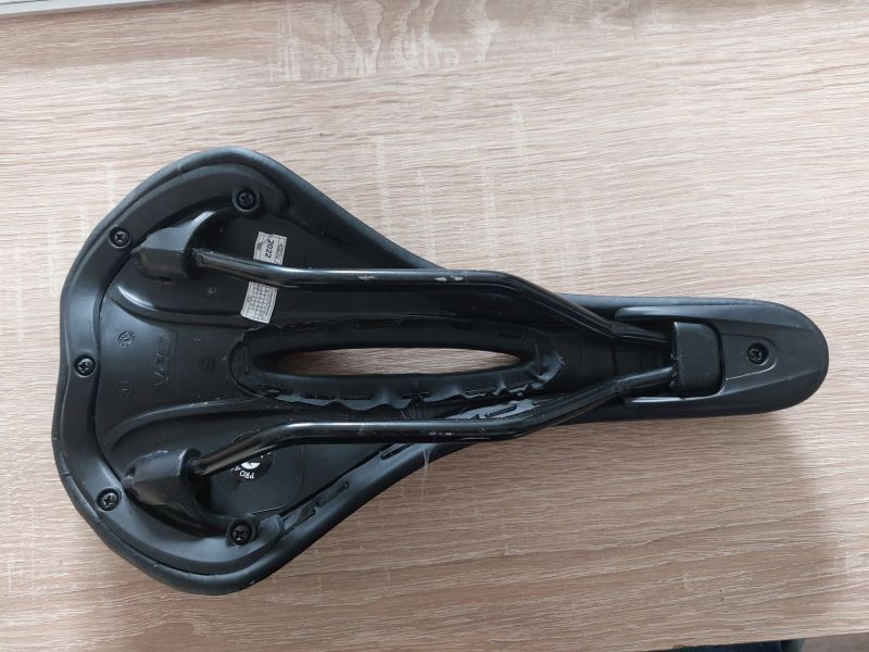 Sedlo Decathlon