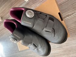 Shimano - dámské tretry