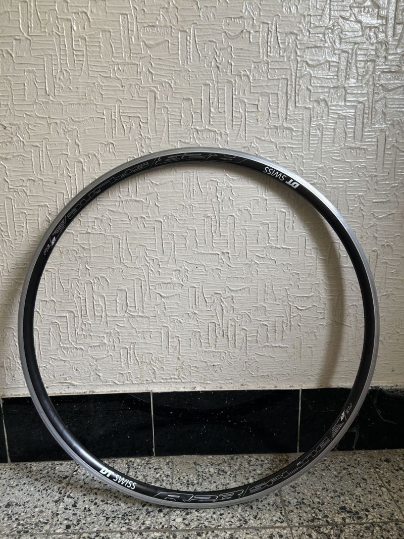 DT Swiss R23 spline klasický ráfek 28" 